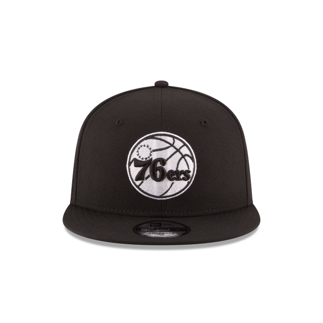 PHILADELPHIA 76ERS 9FIFTY NBA NEW ERA BLACK SNAPBACK HAT
