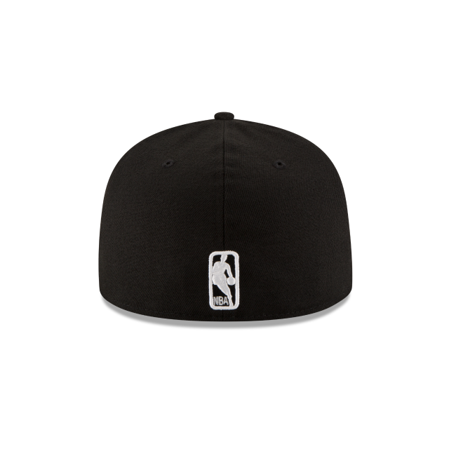 CHICAGO BULLS 59FIFTY NEW ERA BLACK OUTLINED LOGO FITTED HAT
