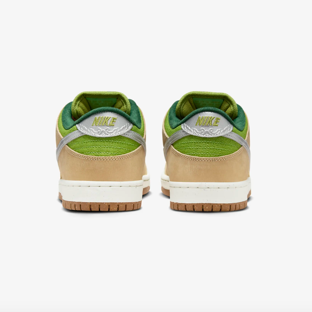 NIKE SB DUNK ESCARGOT LOW PRO SKATE SHOES