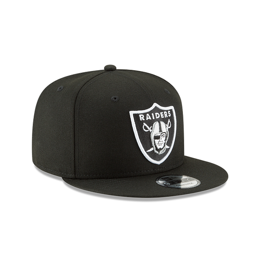 LAS VEGAS RAIDERS 9FIFTY NEW ERA BLACK/WHITE SHIELD SNAPBACK HAT
