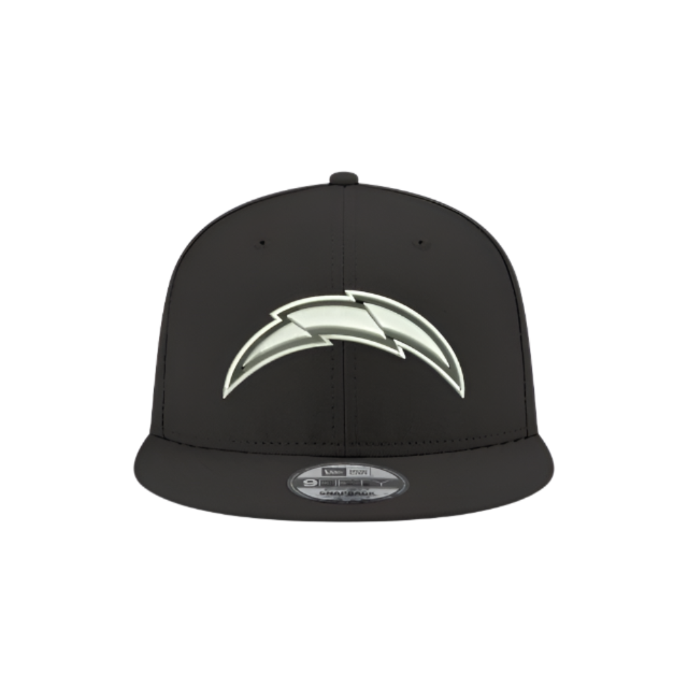 LOS ANGELES CHARGERS 9FIFTY NFL NEW ERA BLACK SNAPBACK HAT