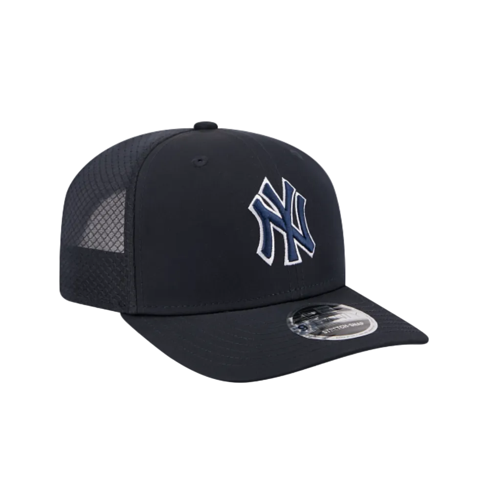 NEW YORK YANKEES NEW ERA 9SEVENTY 2026 BATTING PRACTICE BLUE SNAPBACK HAT