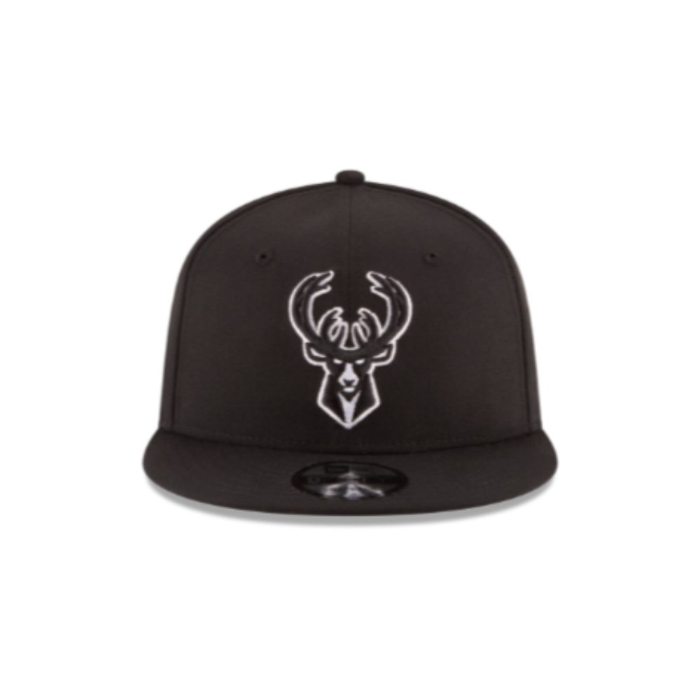 MILWAUKEE BUCKS 9FIFTY NBA NEW ERA BLACK AND WHITE SNAPBACK HAT