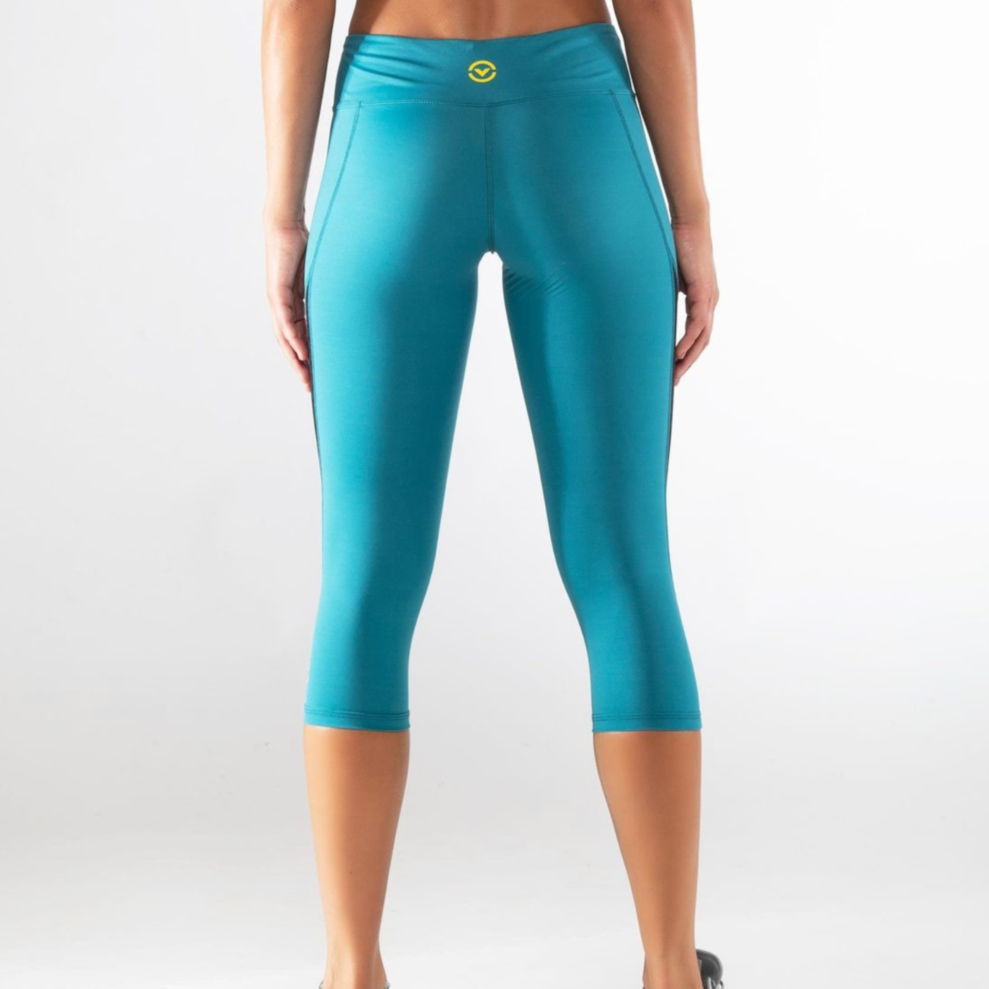 VIRUS ECO57 ECHO COMPRESSION CROP PANT - BAY BLUE