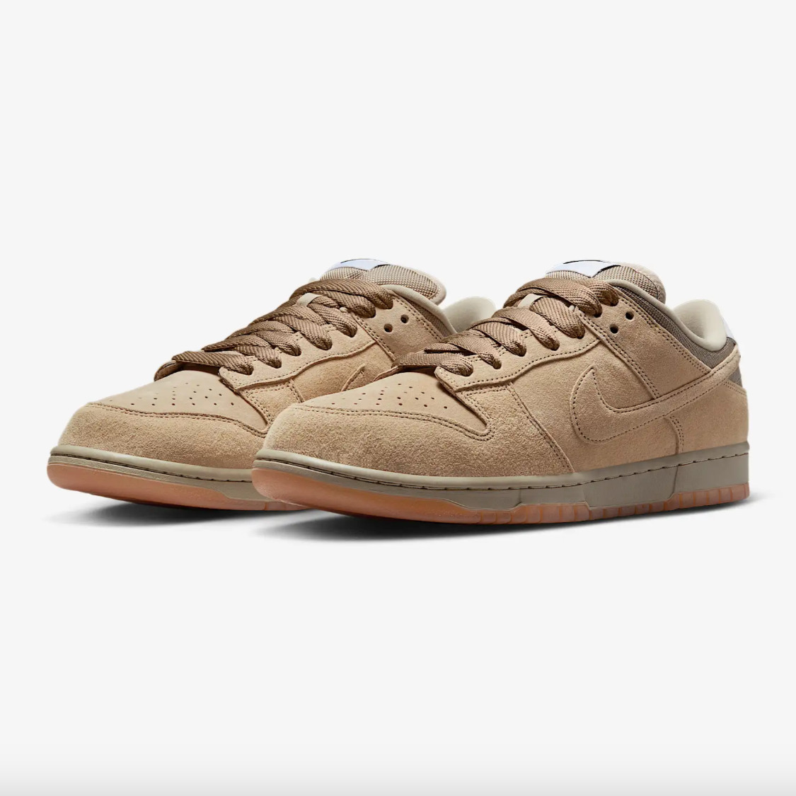 NIKE SB DUNK PARACHUTE BEIGE LOW PRO B SKATE SHOES