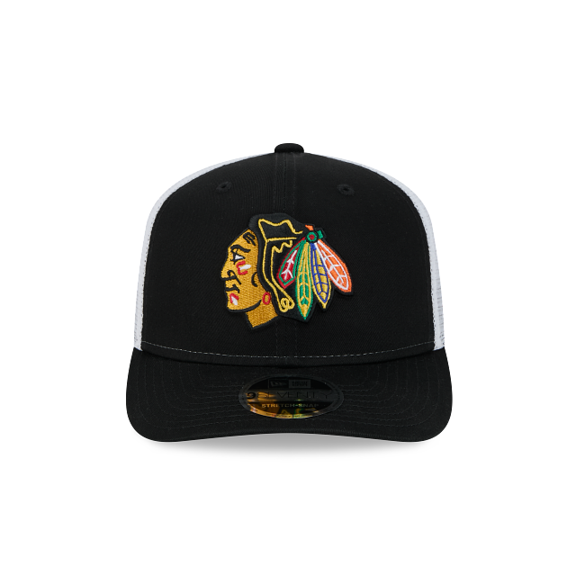 CHICAGO BLACKHAWKS NEW ERA NHL 9SEVENTY BLACK TRUCKER SNAPBACK HAT