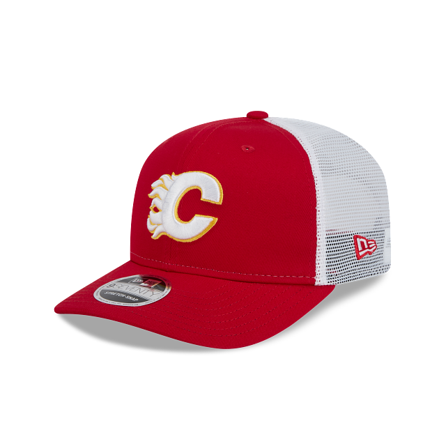 CALGARY FLAMES NEW ERA NHL 9SEVENTY ADJUSTABLE RED TRUCKER SNAPBACK HAT