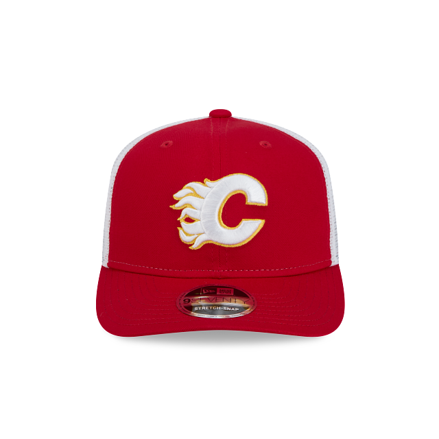 CALGARY FLAMES NEW ERA NHL 9SEVENTY ADJUSTABLE RED TRUCKER SNAPBACK HAT