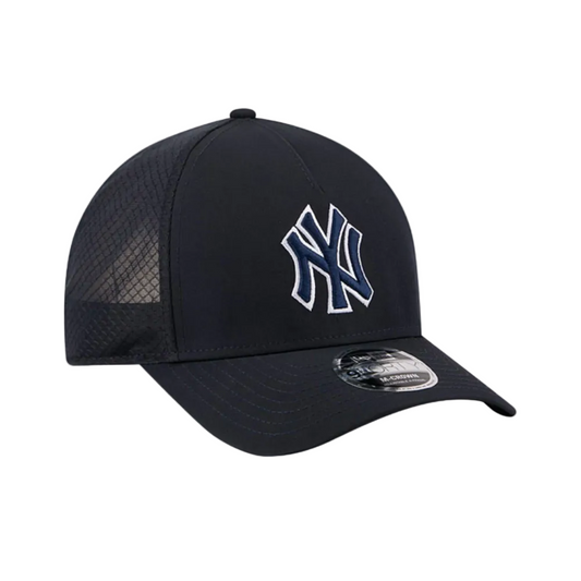 NEW YORK YANKEES NEW ERA 9FORTY M-CROWN A-FRAME NAVY SNAPBACK HAT