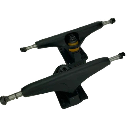 TRACKER AXIS 161MM BLACKED OUT TRUCKS (SET OF 2)