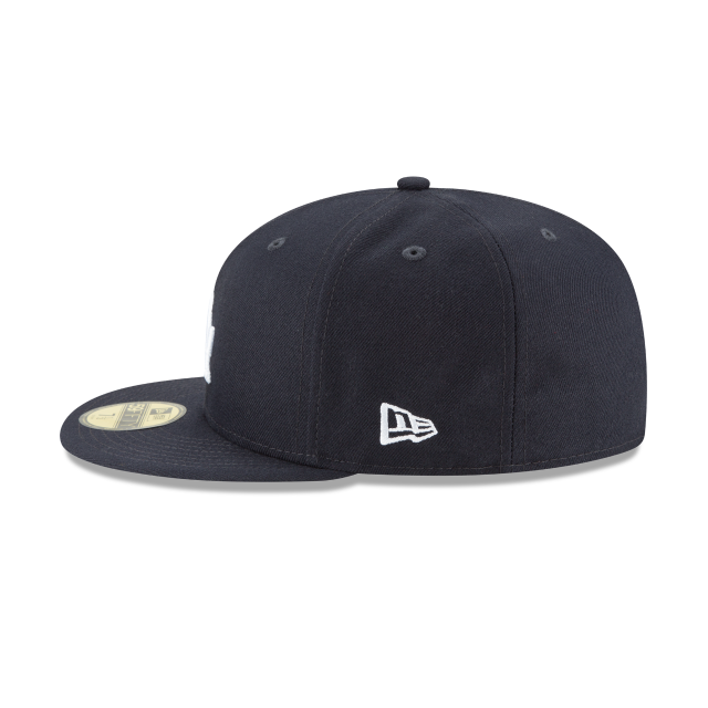 LOS ANGELES DODGERS 59FIFTY NEW ERA NAVY WITH WHITE LOGO FITTED HAT