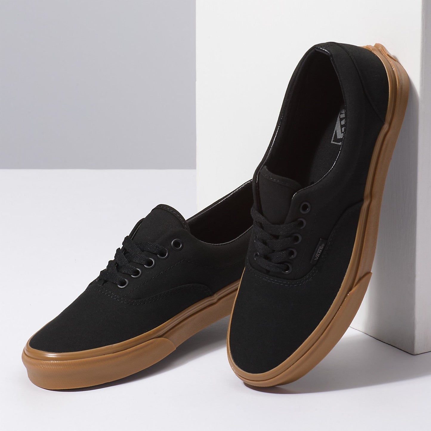 VANS ERA BLACK CLASSIC GUM SHOE