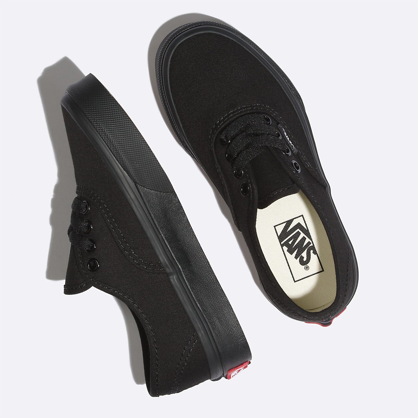 VANS KIDS AUTHENTIC BLACK ON BLACK SHOE