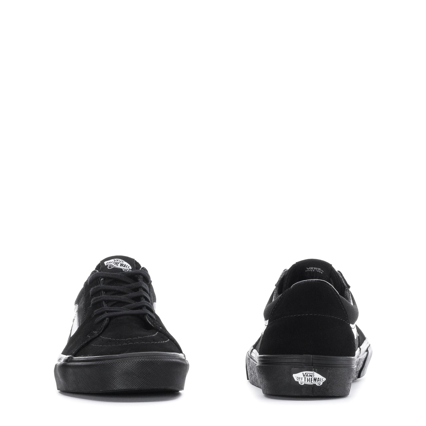 VANS SK8-LOW CONTRAST BLACK WITH WHITE SHOE