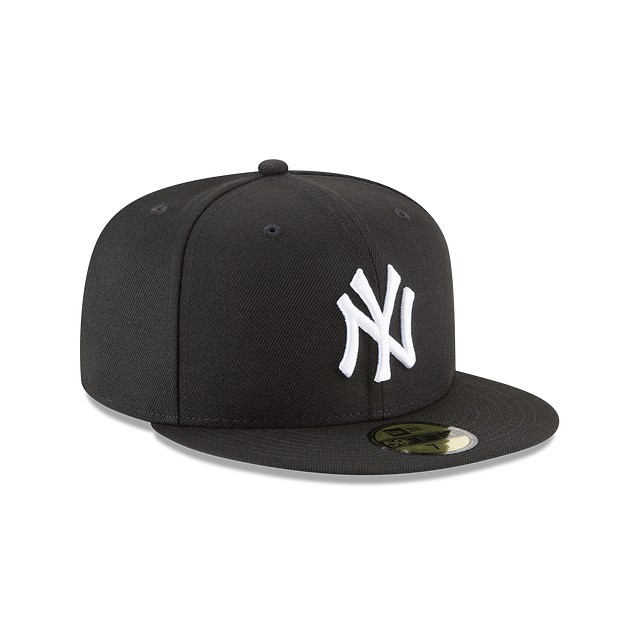 NEW YORK YANKEES 59FIFTY NEW ERA BLACK WITH WHITE LOGO FITTED HAT