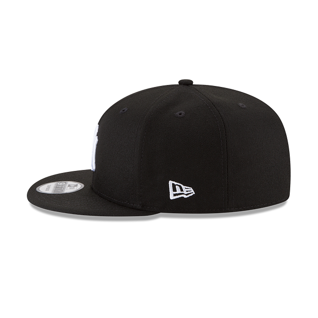 NEW YORK YANKEES 9FIFTY NEW ERA BLACK WITH WHITE LOGO SNAPBACK HAT