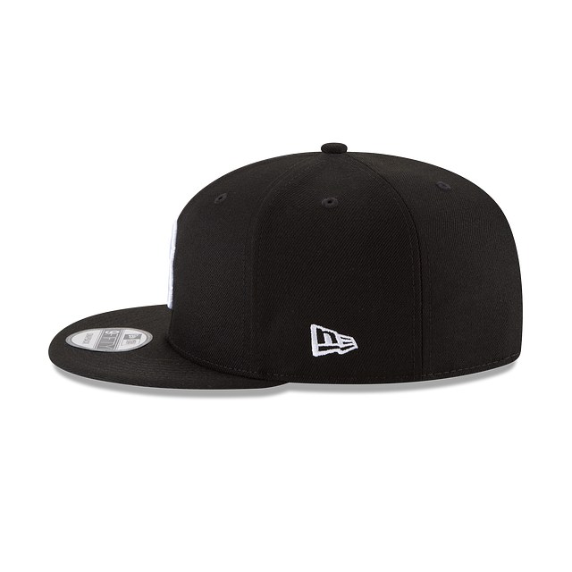 BOSTON RED SOX 9FIFTY NEW ERA BLACK WITH WHITE "B" LOGO SNAPBACK HAT