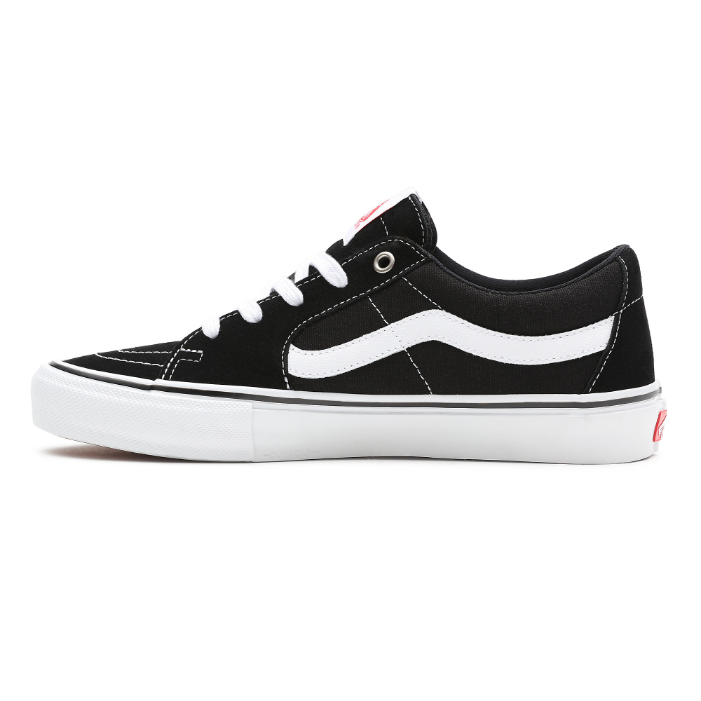 VANS SKATE SK8-LOW BLACK AND WHITE SHOE